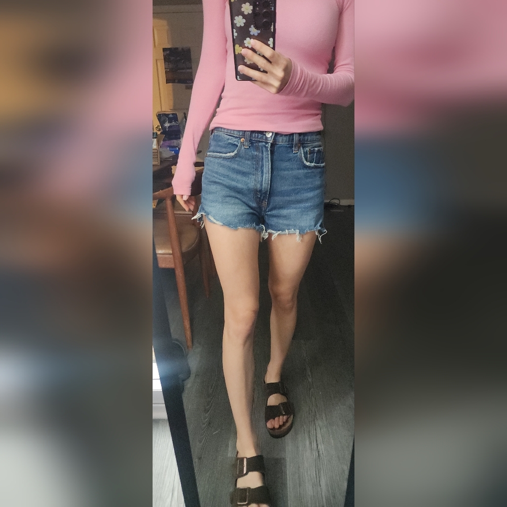 Abercrombie Medium/ Dark Wash Mom Denim Shorts